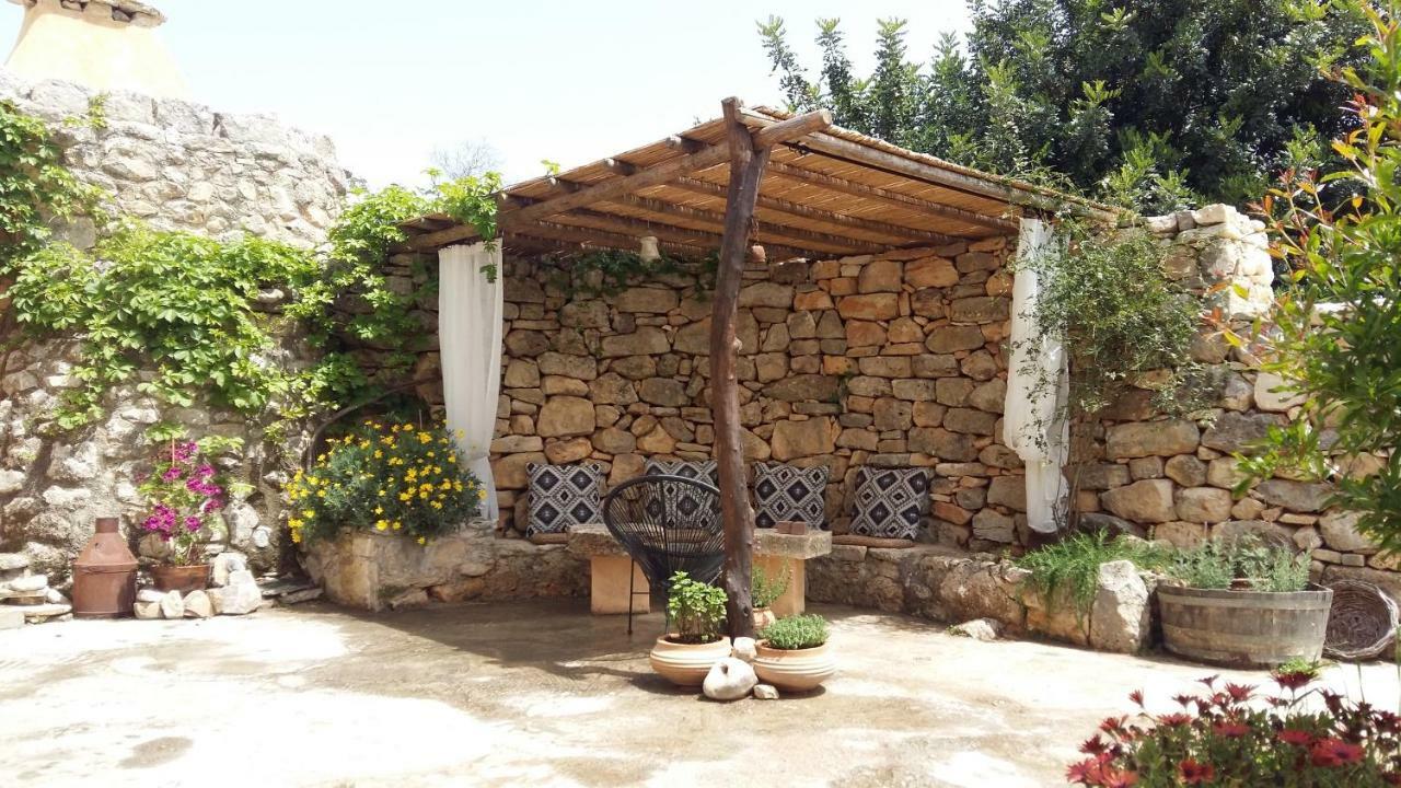 Bendeni Cottage Megala Chorafia ภายนอก รูปภาพ